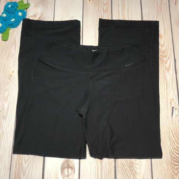 Nike Pants - Nike women’s dri-fit athletic pants, short inseam